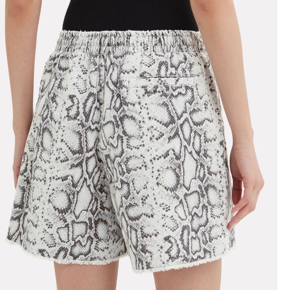 Kith XS S Alexander Wang Boyfriend Shorts in Python Snake Print Grey NWOT - Picture 16 of 16